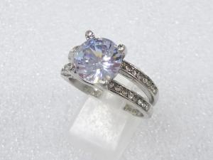 クリスタル　指輪(22号)